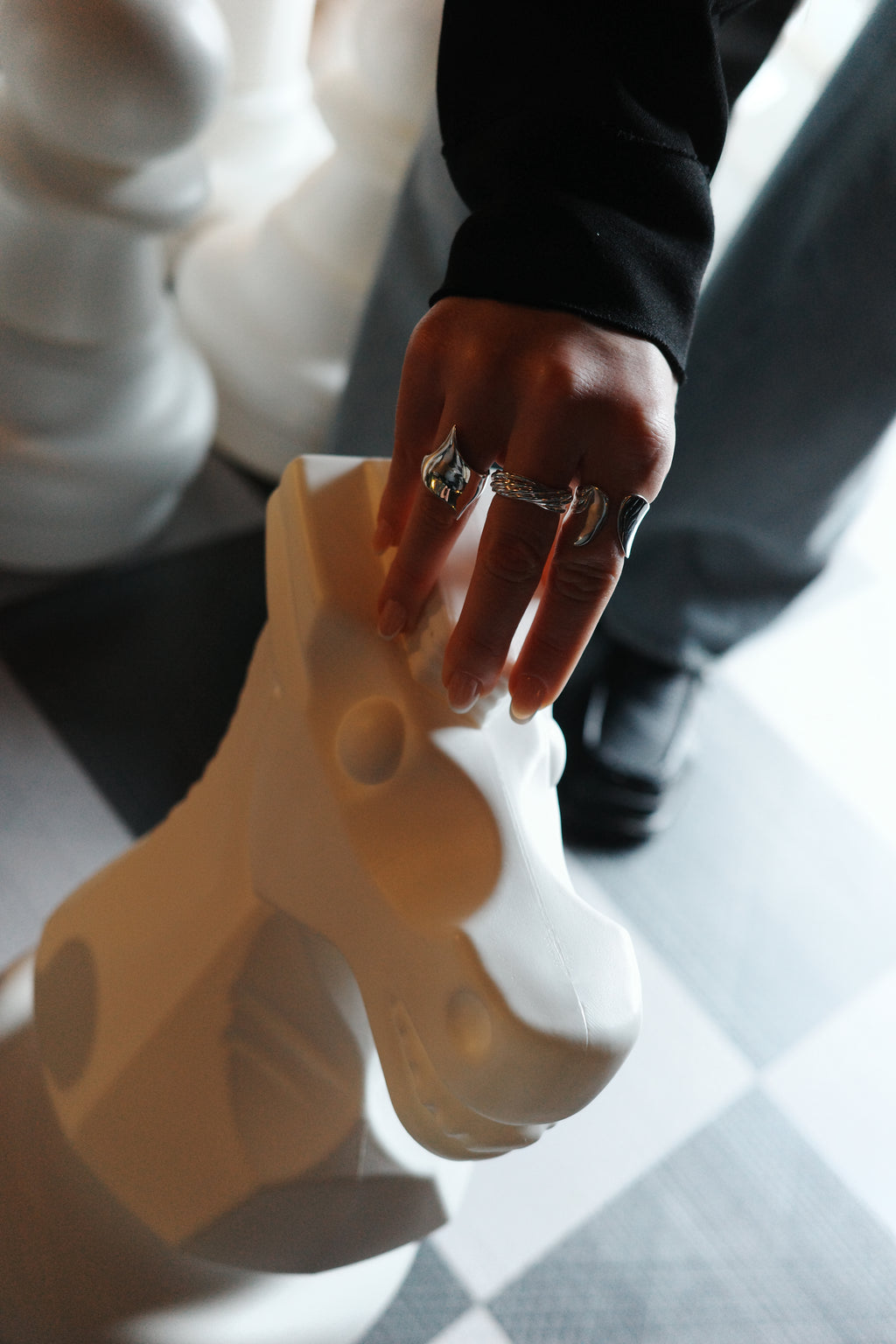 Crest Ring
