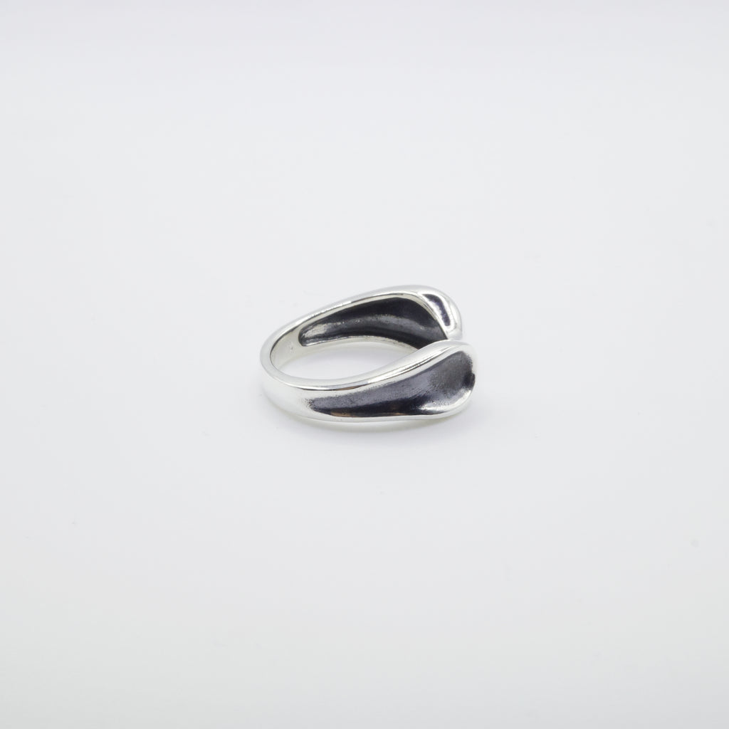 Alien Ring