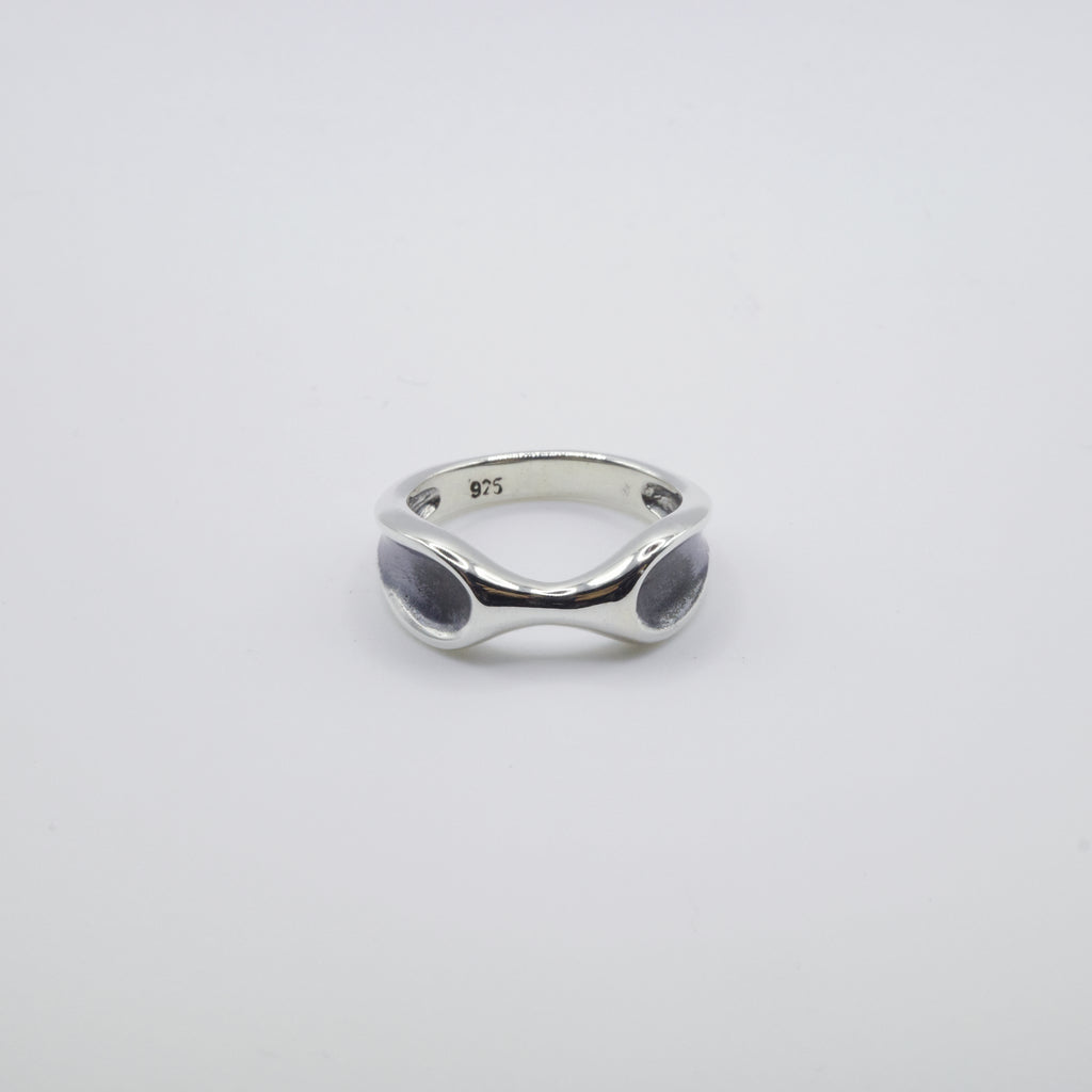 Alien Ring