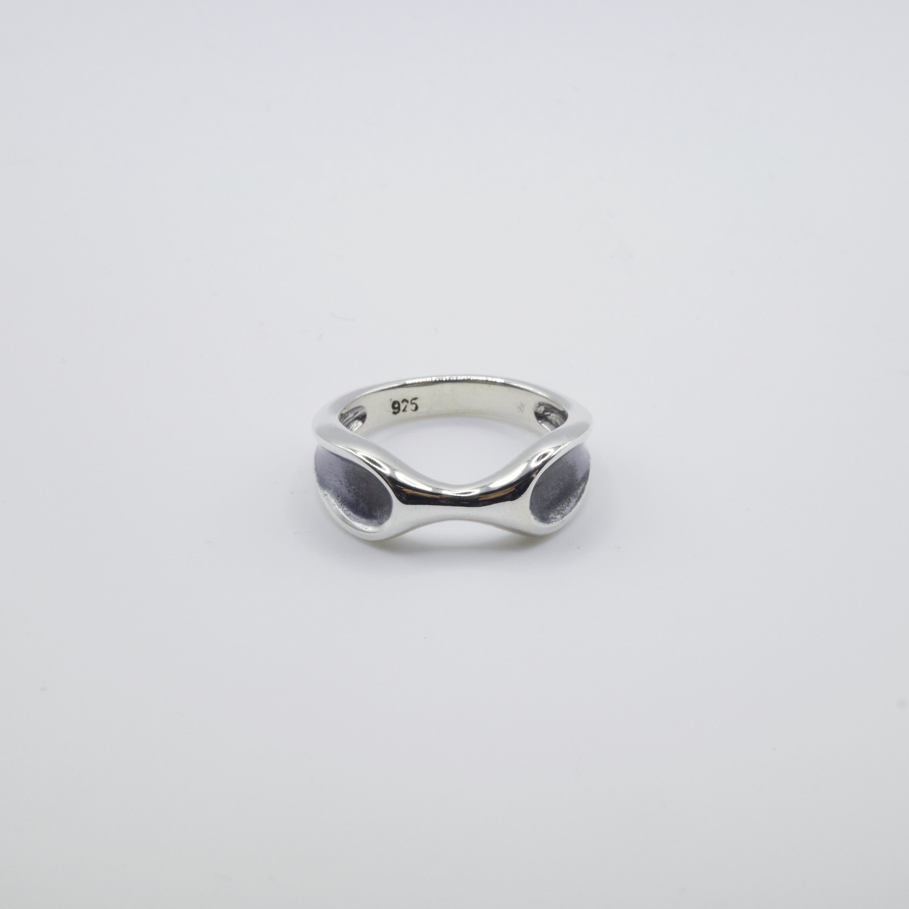 Alien Ring