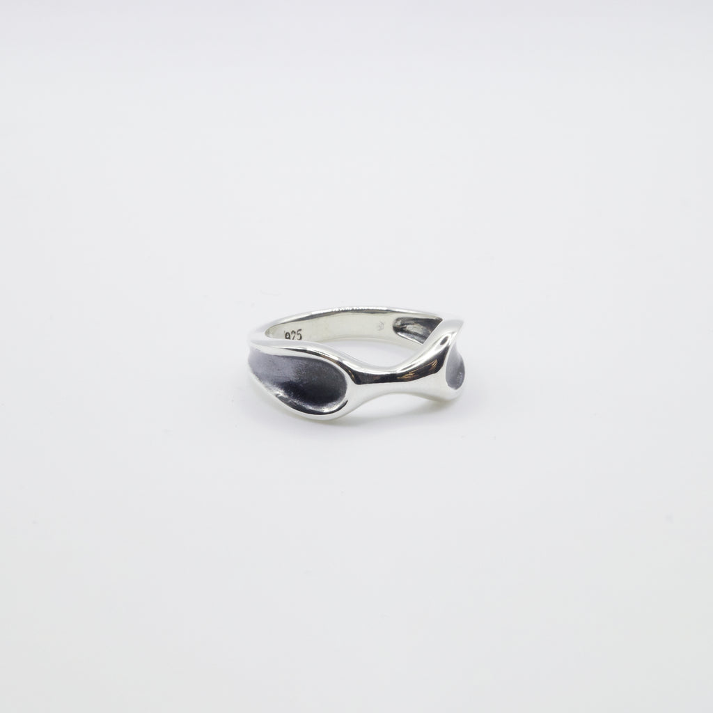 Alien Ring