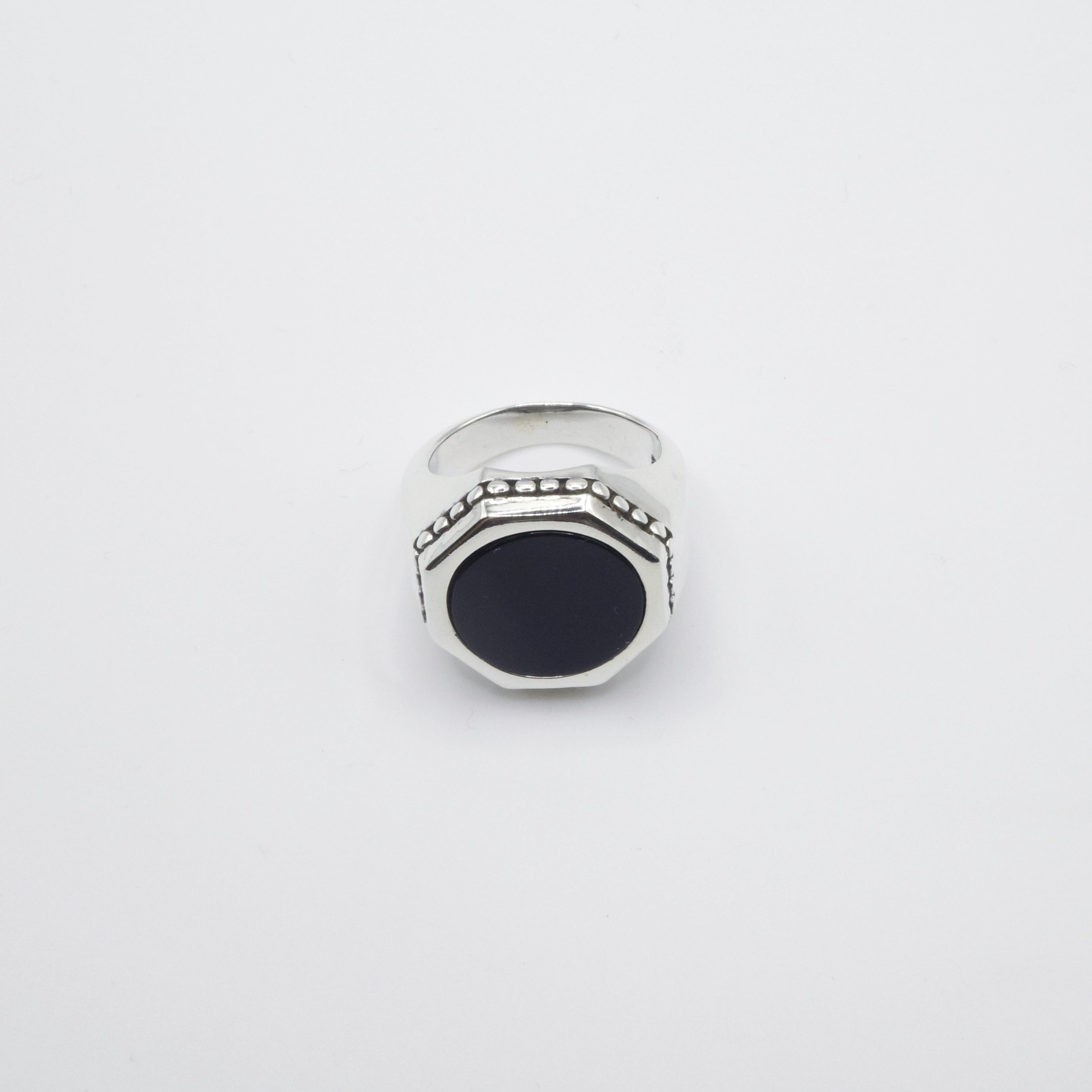 Octagon ring