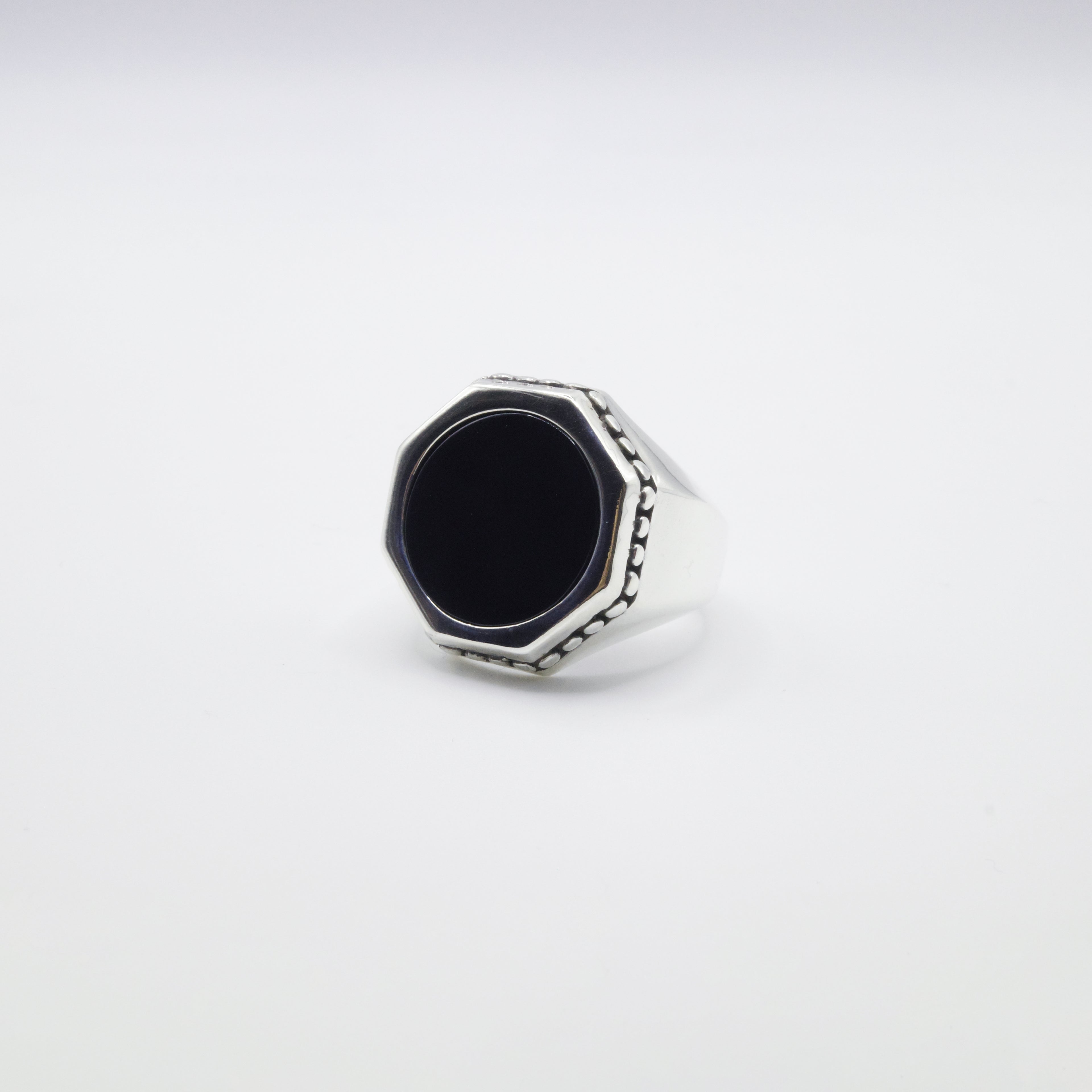Octagon ring