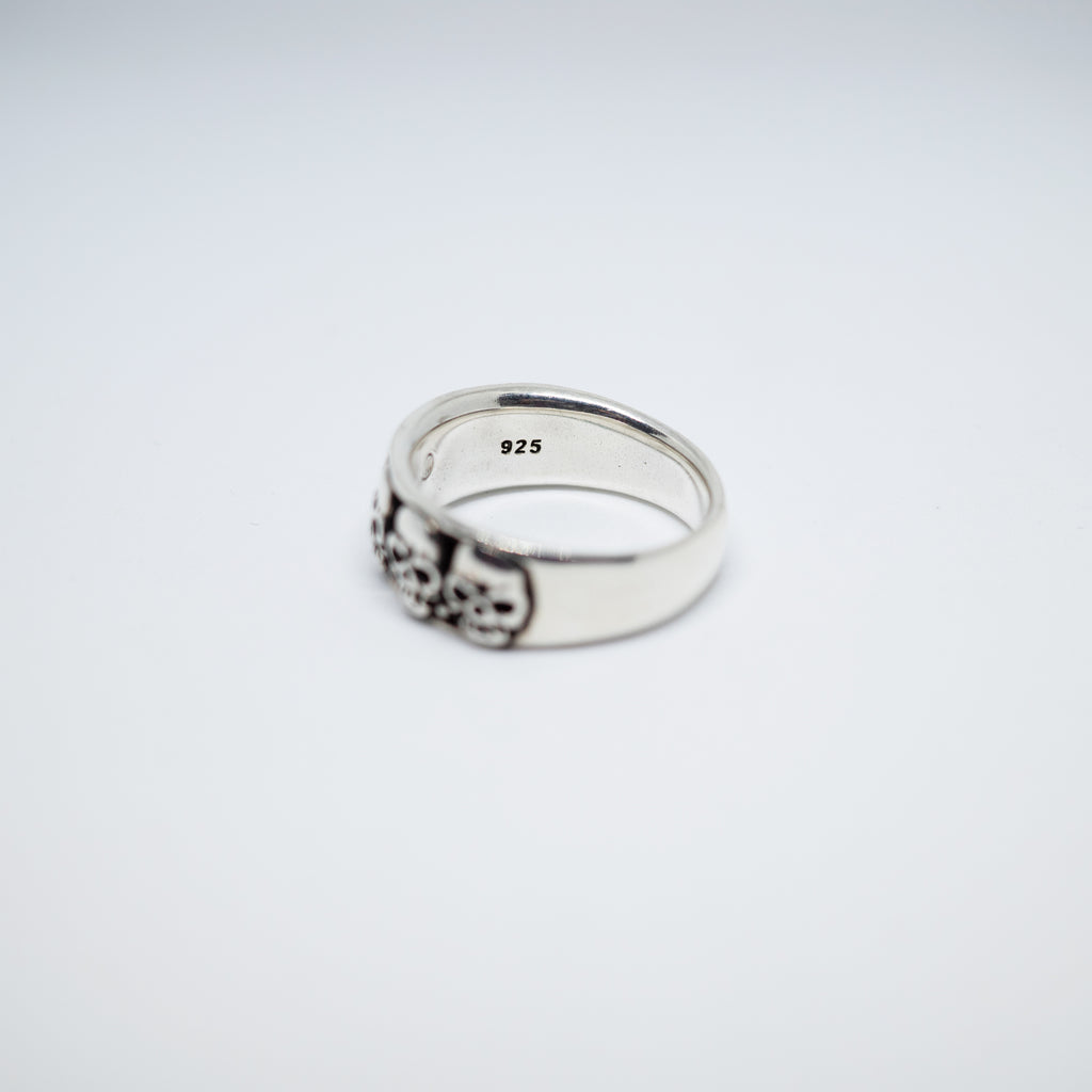Skulls Ring