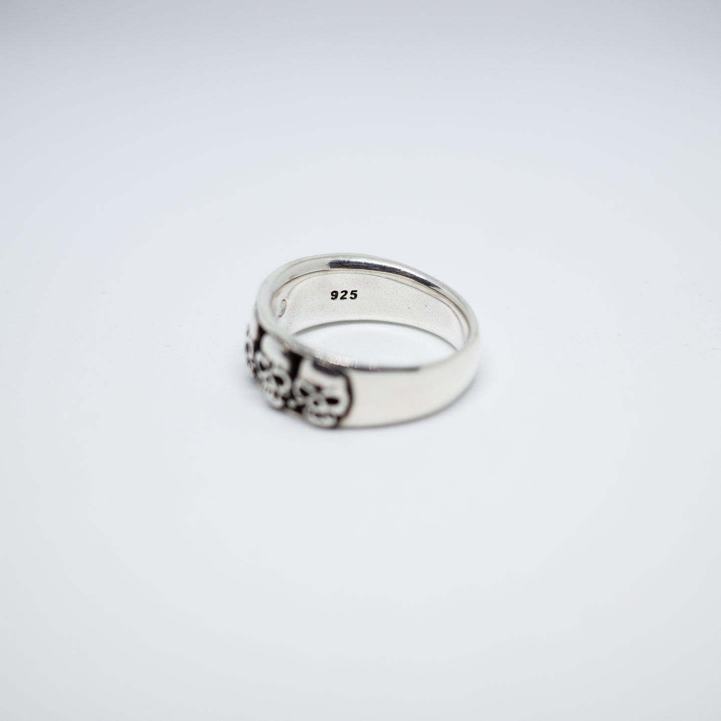 Skulls Ring