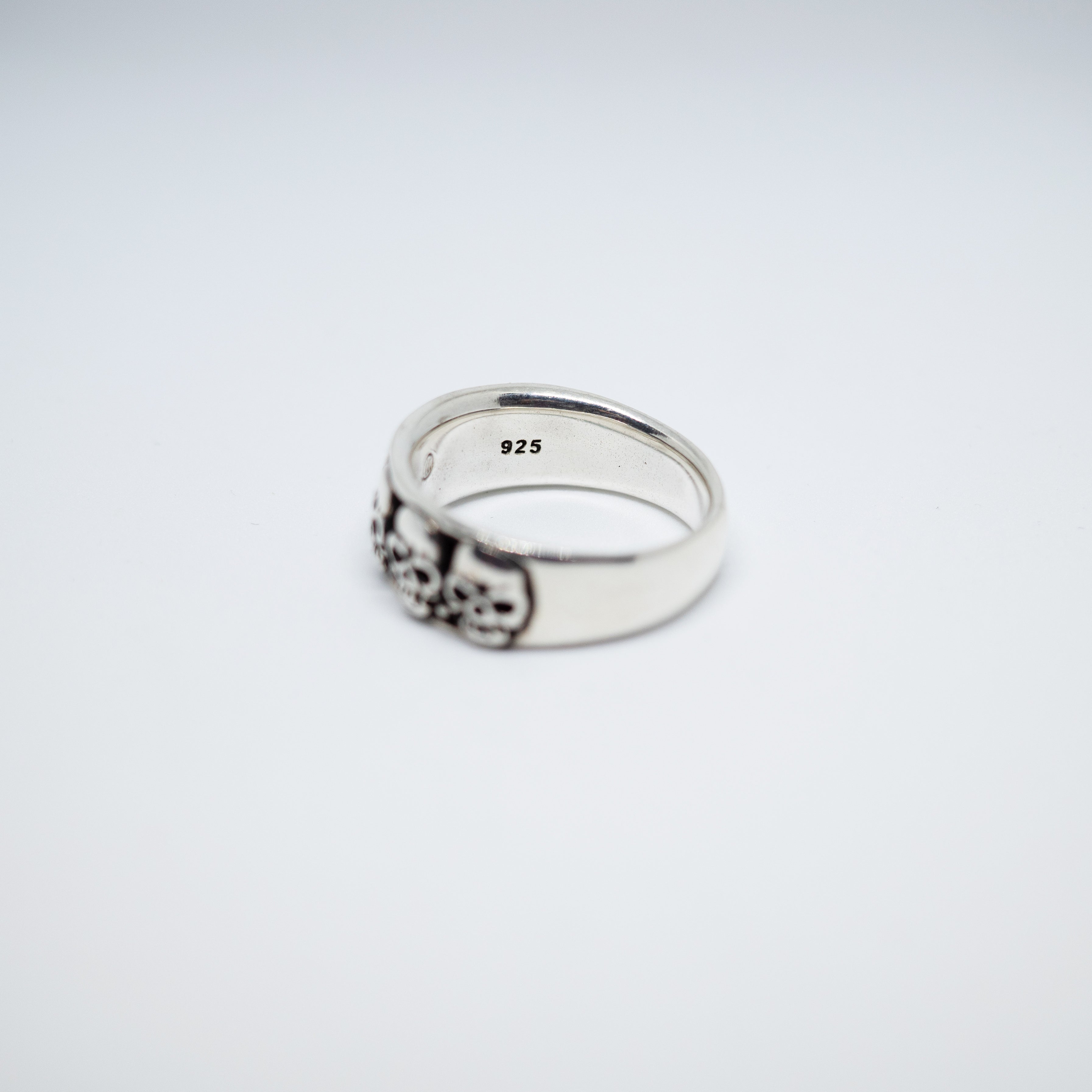Skulls Ring