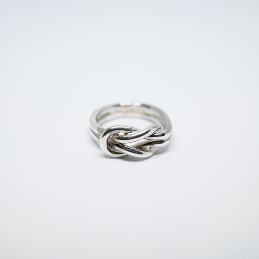 Double Knot Ring
