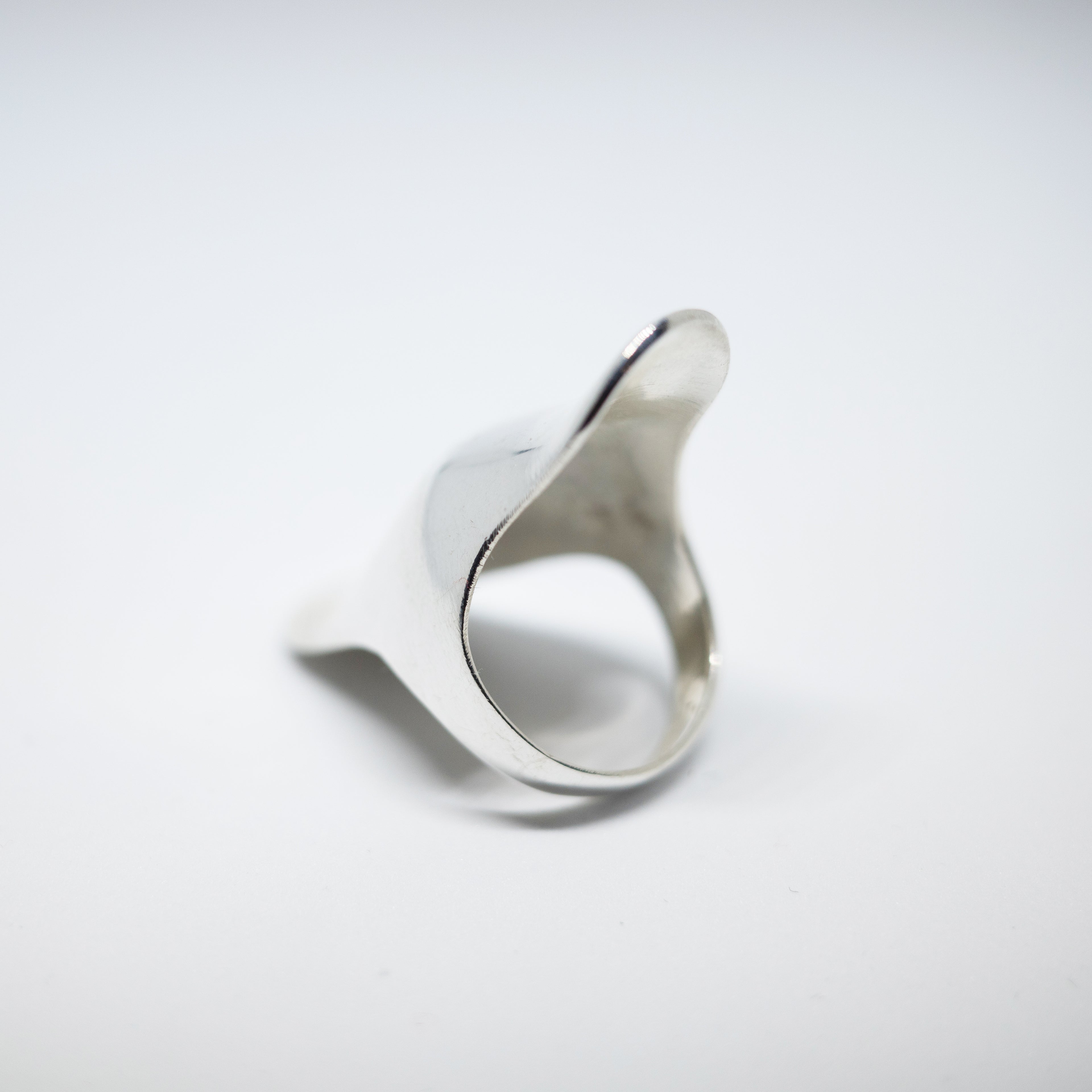 Knuckle Ring