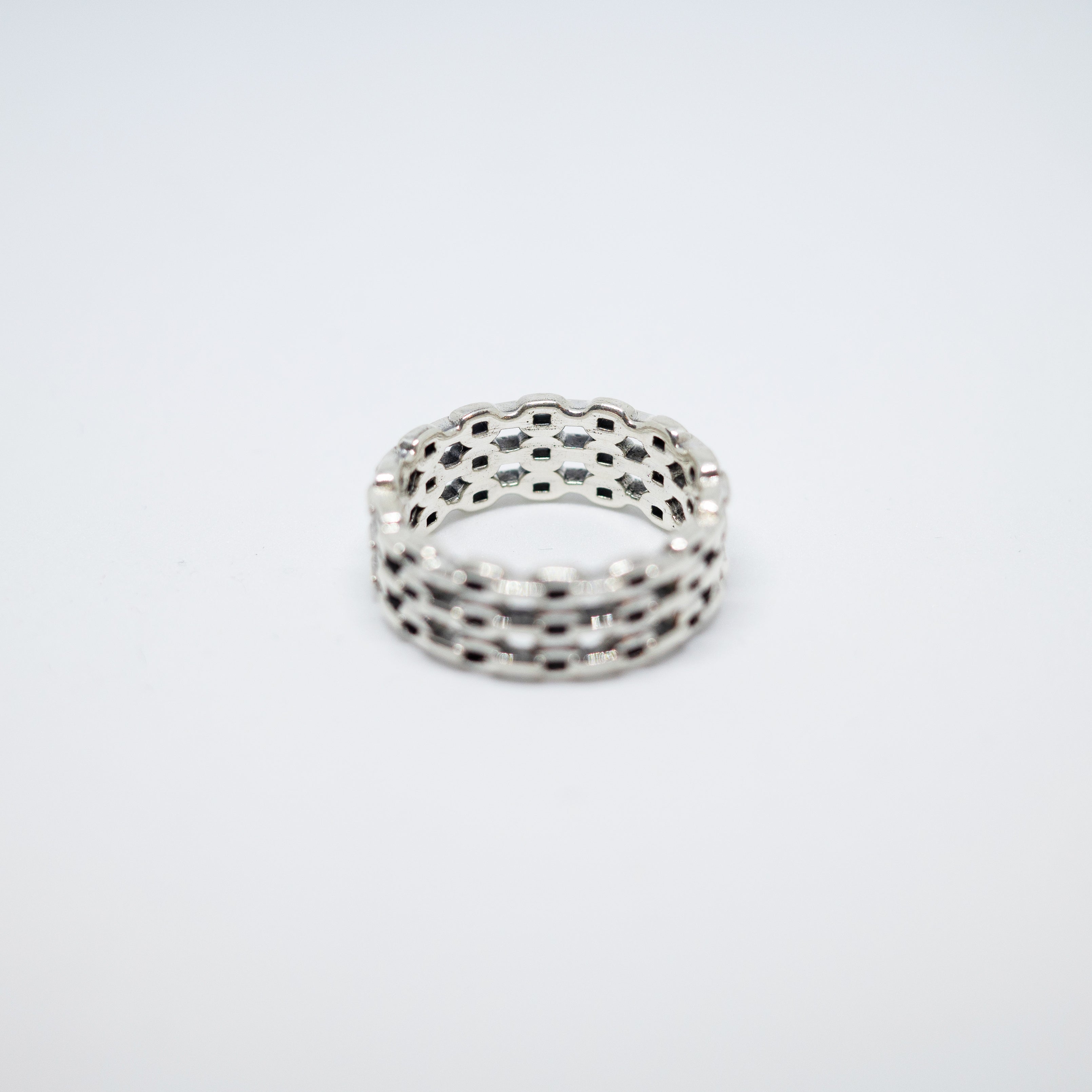 3 Chains Ring