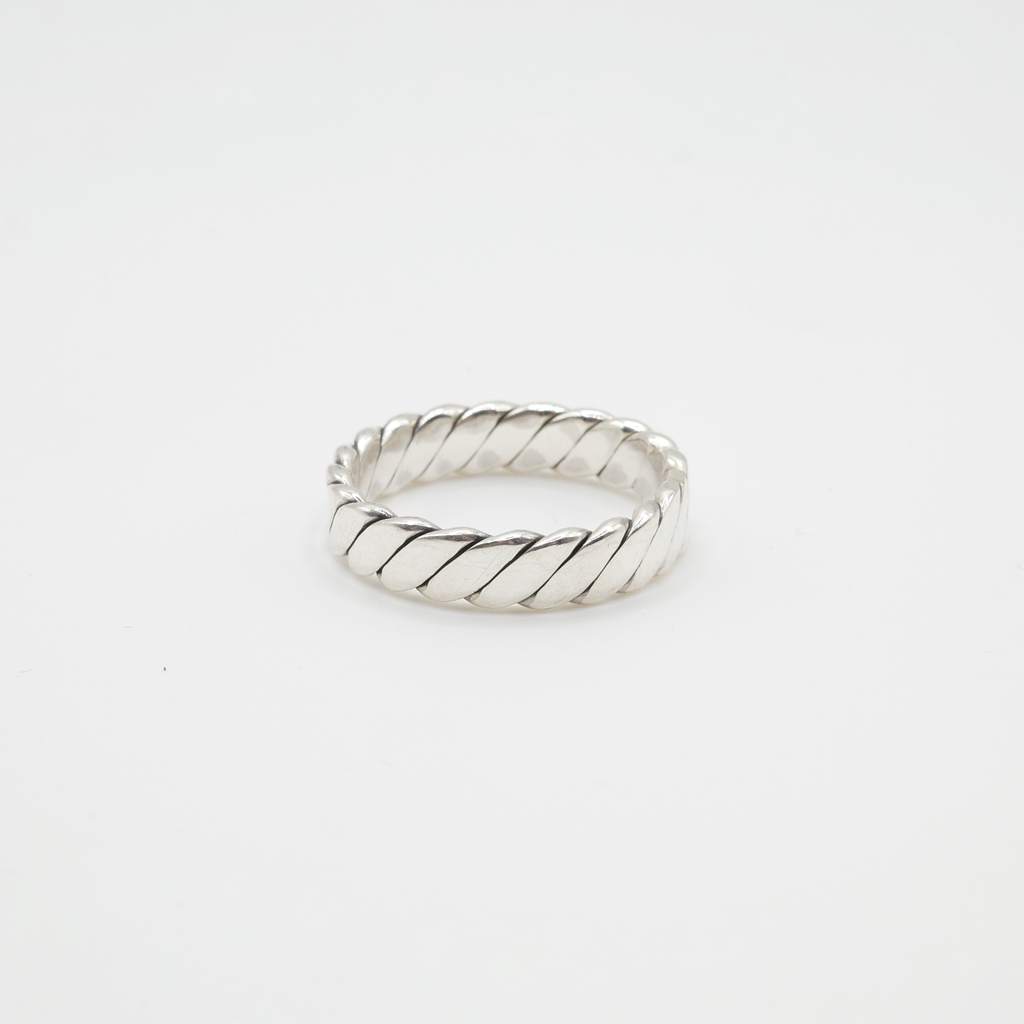 Helix Ring