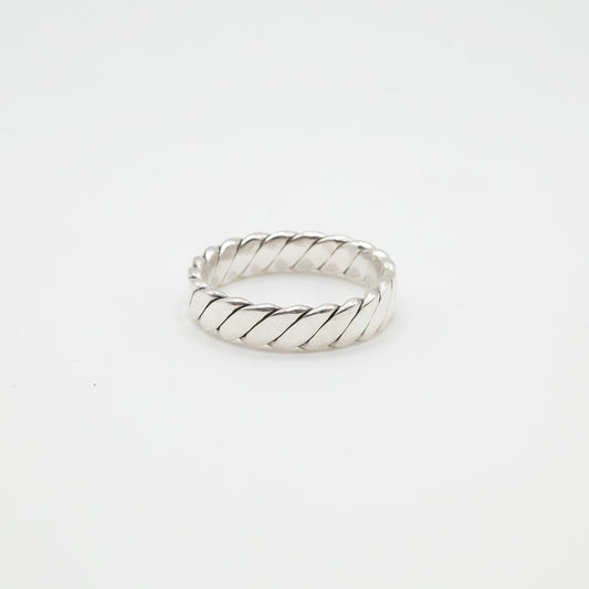 Helix Ring